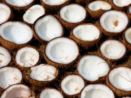 Conheça os benefícios do coco